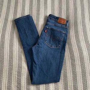 🌲 2 for $25🌲 Levi’s High Rise Skinny Jeans